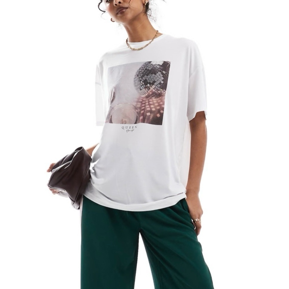 ONLY Womens Onlmelina Boxy Short Sleeve Graphic T Shirt Sz Medium White Disco